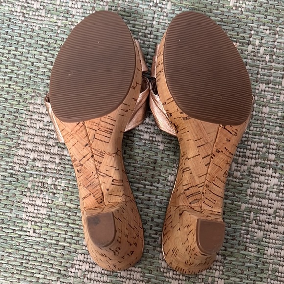 Coach rose gold leather cork sole heels - Picture 6 of 6